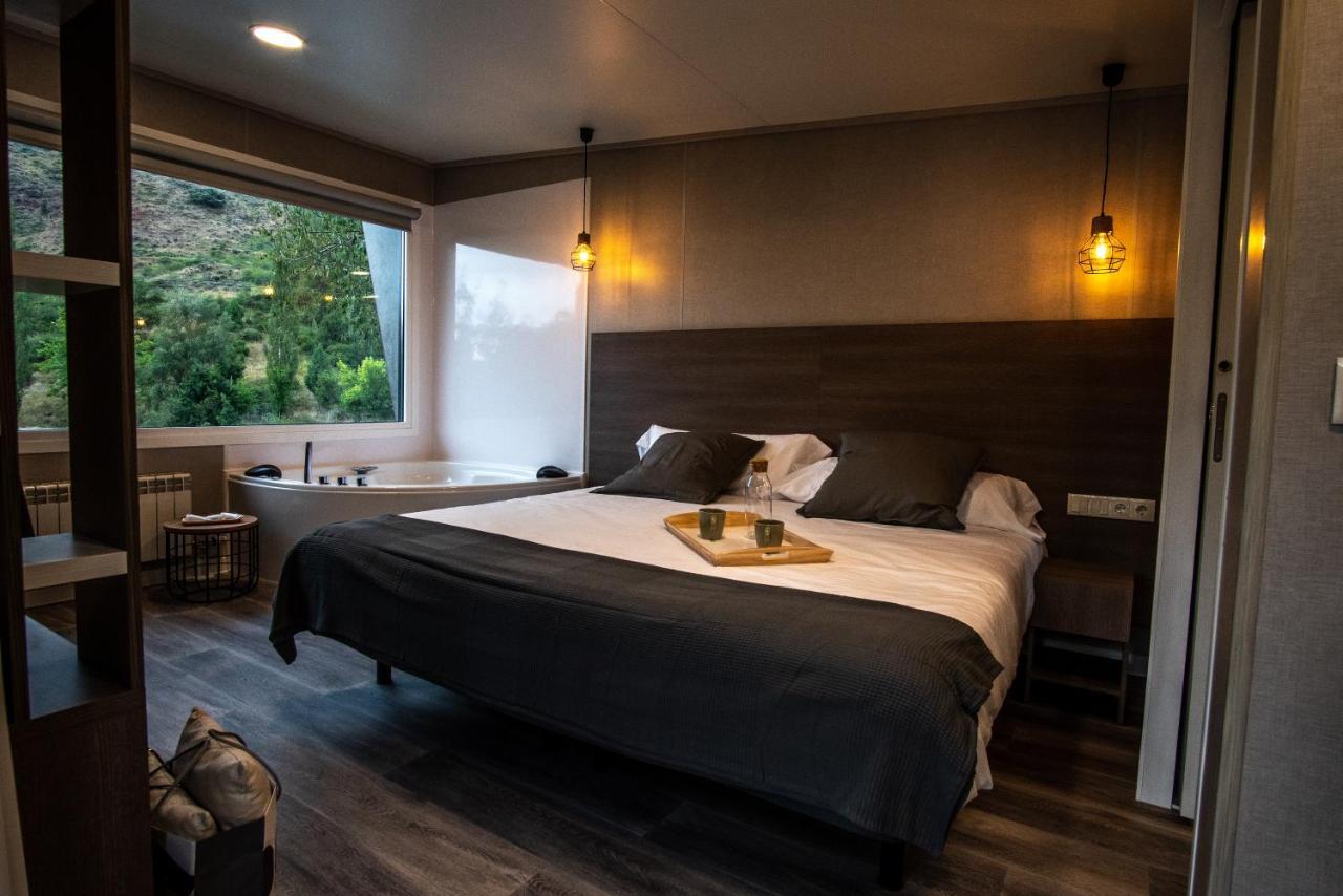 Camping Resort La Trapera Pradoluengo Luaran gambar