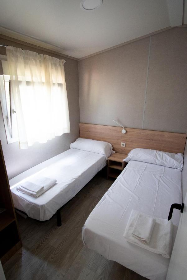 Camping Resort La Trapera Pradoluengo Luaran gambar