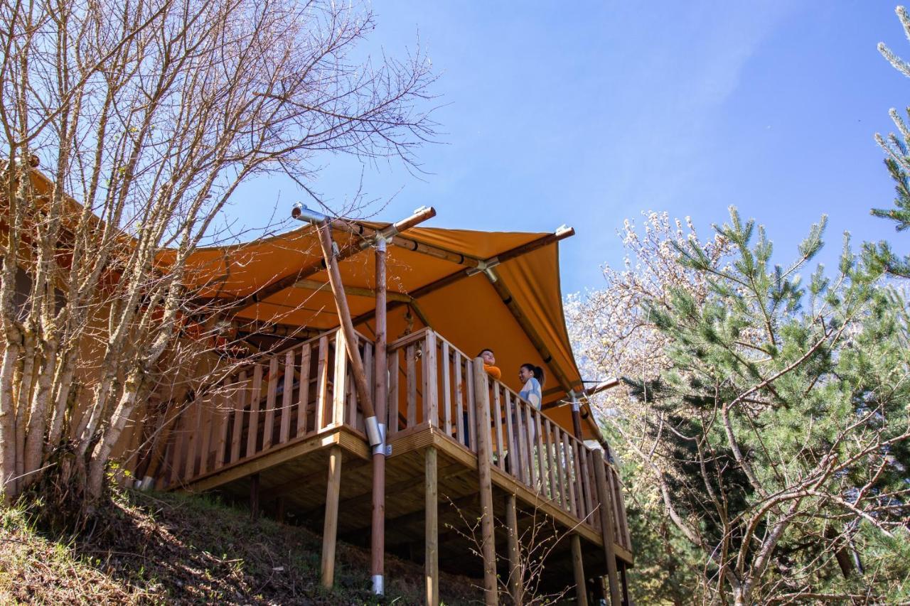 Camping Resort La Trapera Pradoluengo Luaran gambar